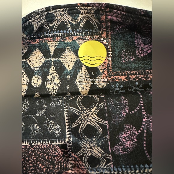 Anthropologie Daily Practice High Rise Abstract Patchwork Print Leggings S, NWOT - Picture 6 of 9